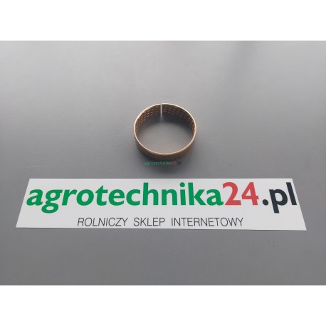 Tuleja przekładni napędu żniwnego Massey Ferguson 7106156M1