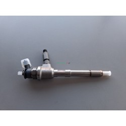 Wtryskiwacz Massey Ferguson V837086350